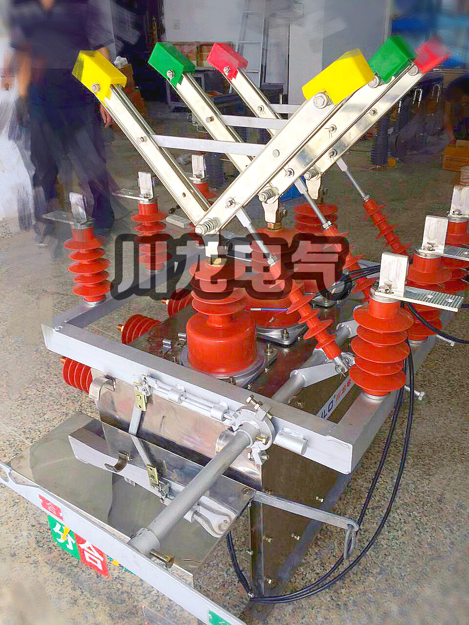 ZW10-12戶外雙電源高壓真空斷路器